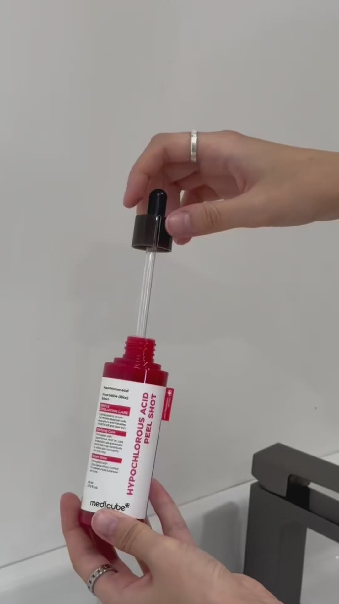 Medicube Hypochlorous Acid Rice Peel Shot 80mL – Gentle Exfoliating Skin Treatment Intro Video
